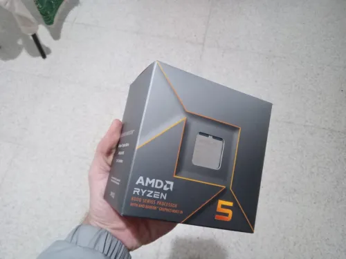 CPU