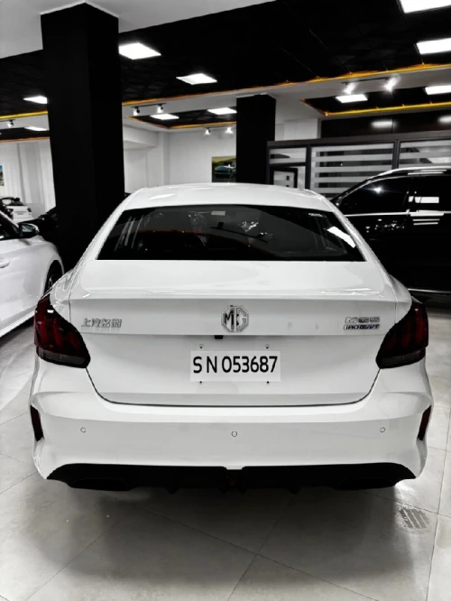 MG MG5 2025 