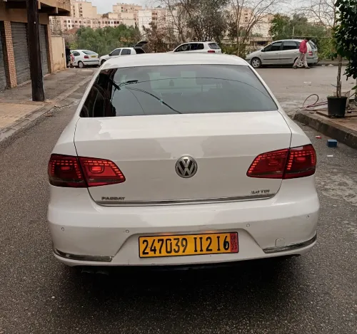 Volkswagen Passat 2012 R Line
