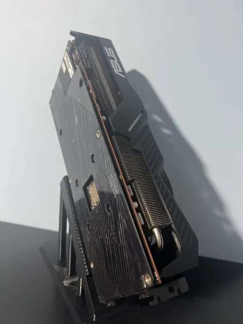 rx 5700xt Asus dual 8gb