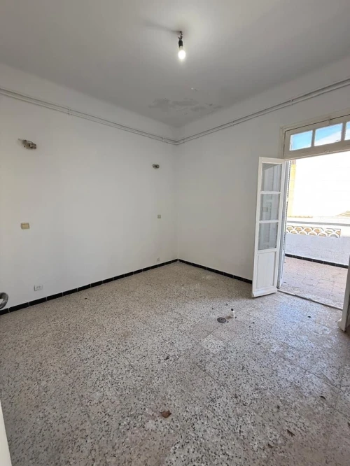 Location Appartement Niveau de villa F4 Alger Dely brahim