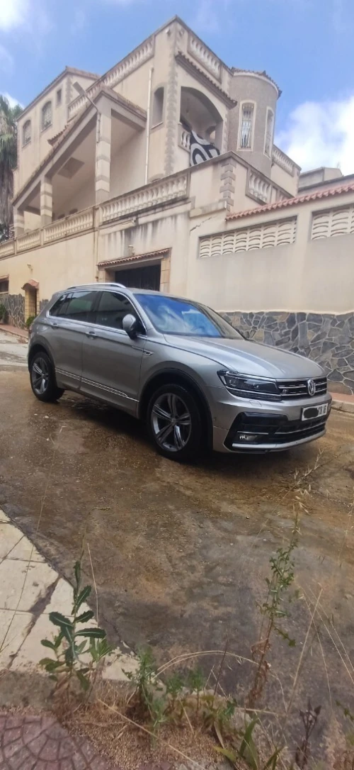 Volkswagen New Tiguan 2018 R-Line