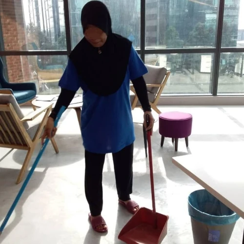 Société de nettoyage à domicile: femme de ménage, jardinage, fin de chantier, entreprise de ponçage