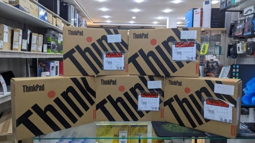 LENOVO THINKPAD E14 GEN 7 - ULTRA 7 255H - 16GO - 512GO SSD - ECRAN 14" WUXGA - INTEL ARC GRAPHICS
