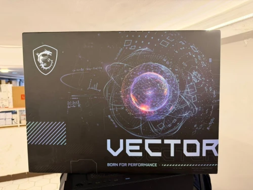 MSI VECTOR A18 HX A9WHG - RYZEN 9 9955HX - 32GB RAM - 1TB NVME - RTX 5070 TI 12GB - ECRAN 18" QHD+ 240HZ - WINDOWS 11