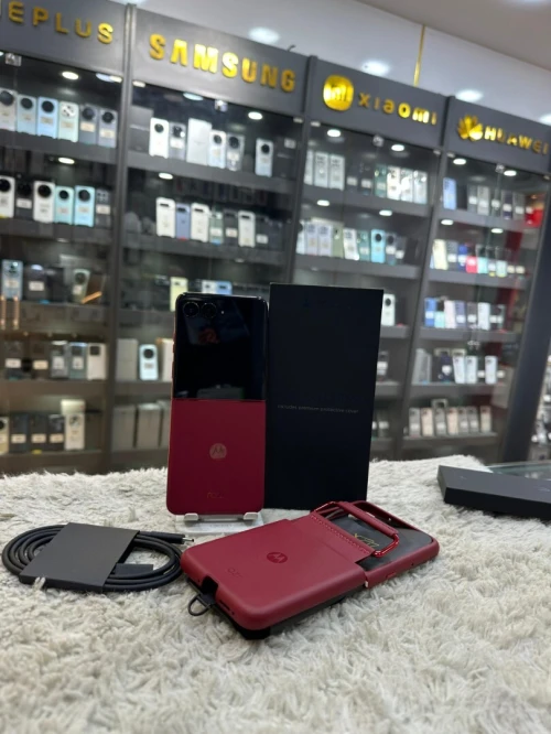Motorola Razr 60 Ultra 16GB 512GB 1SIM NEUF JAMAIS UTILISÉ