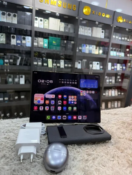 Huawei Mate Xt Ultimate 16GB 512GB 2SIM Avec Accessoires