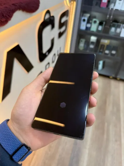 Redmagic 10 pro 24GB 1024GB BOITE Fissuré avant