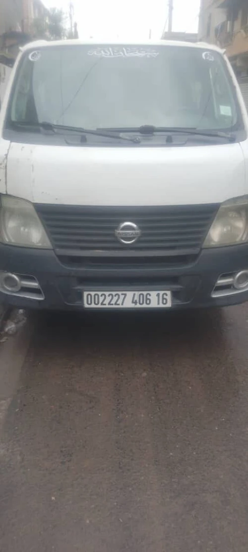 Nissan urvan 