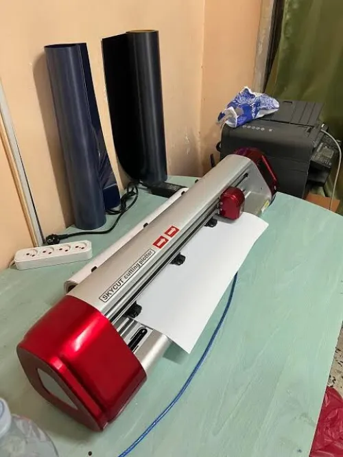 Plotter skycut c24