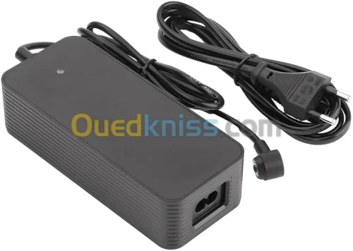 Chargeur pour Xiaomi Mi 4/4 Pro Trottinette Scooter Electrique 41V 2A Li-ION Lithium Charger