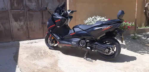 Yamaha T max 2018