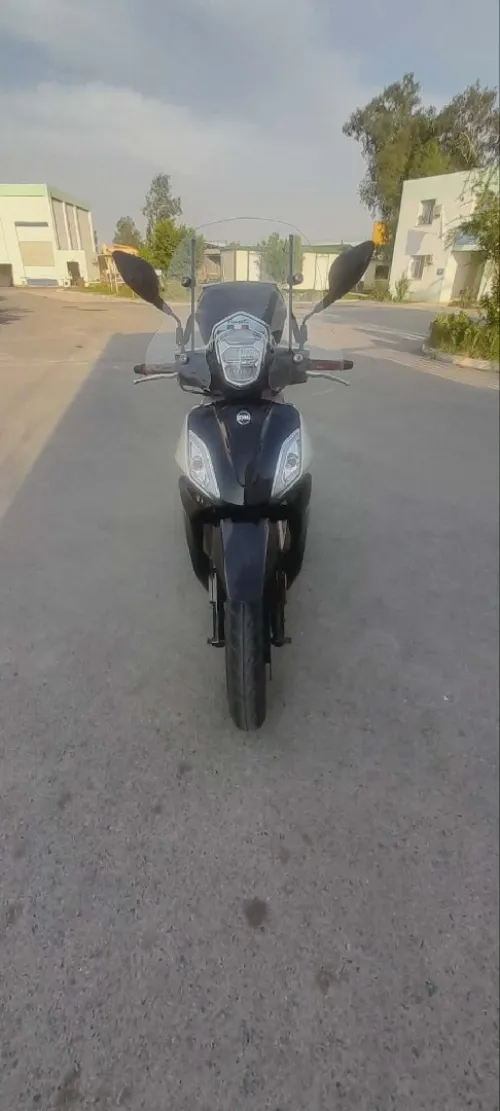 Sym St 200 2024