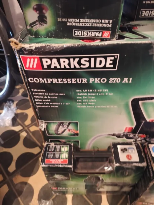 Compresseur Parkside neuf avec beaucoup d'accessoires 