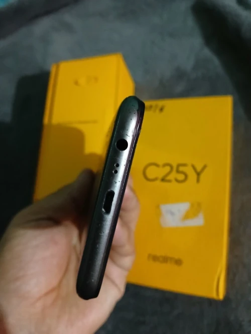 Realme C25Y