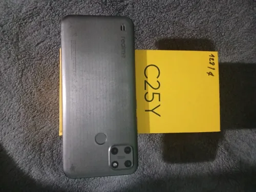 Realme C25Y