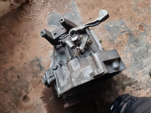 Boîte vitesse moteur 1.4 essence volkswagen casse français jat m3a moteur j'ai séparer 