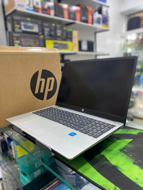 PC PORTABLE HP I3 13EME NEUF 15.6'' 08GO RAM 512GO SSD