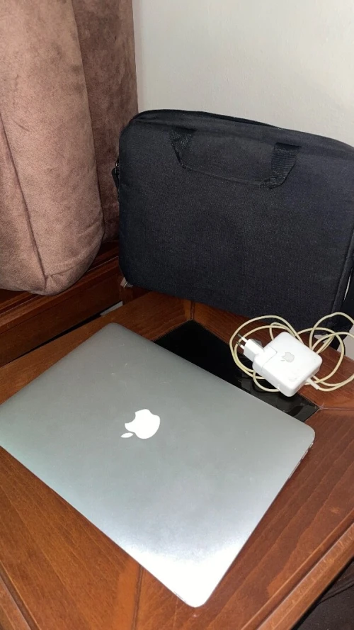 MAC BOOK AIR 2015 13" INTEL CORE I5 DOUBLE COEUR 8GB RAM 128SSD GPU:INTEL HD GRAPHICS 6000 
