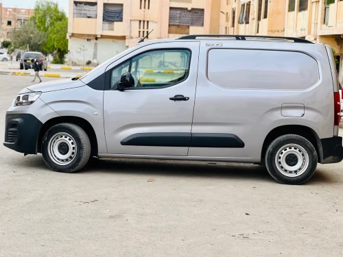 Fiat Doblo 2024 Italien