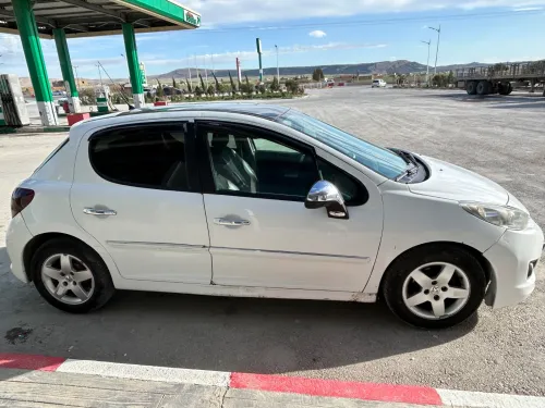 Peugeot 207 2011 207