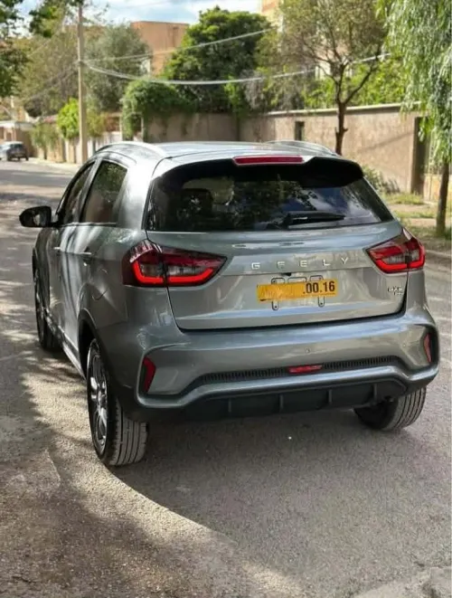 Livan X3 Pro  2025 Mjmola