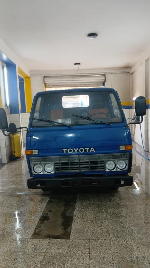Toyota B 30 1983