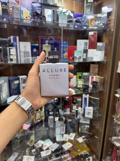 Parfums Dolce gabbana/ bleu de chanel 