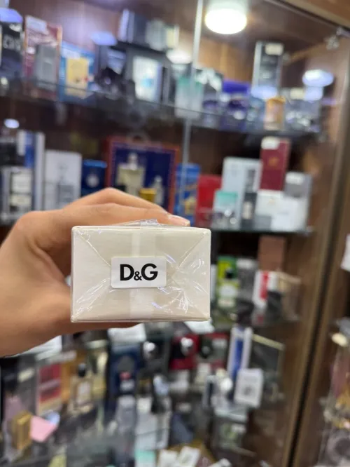 Parfums Dolce gabbana/ bleu de chanel 