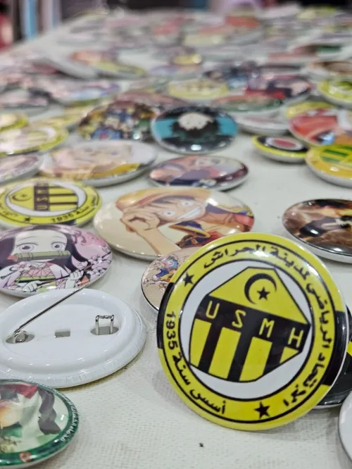 PINS EN GROS ET DETAIL