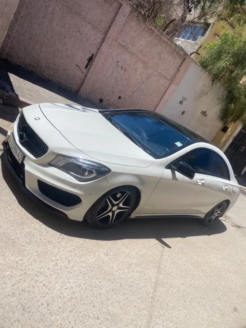 Mercedes CLA 2014 Coupé Exclusif + AMG 