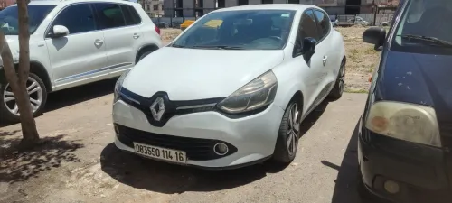 Renault Clio 4 2014 Seventeen