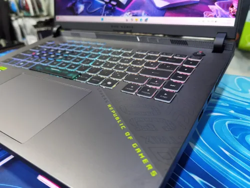 ASUS ROG STRIX 16 G614FR RYZEN 9 9955HX RTX 5070 TI