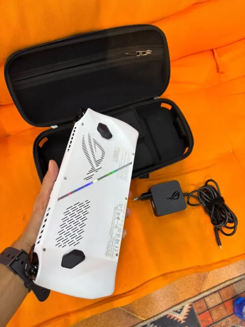 Rog ally z1 extreme (comme neuf)