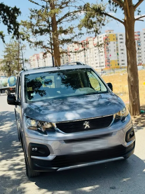 Peugeot Rifter 2023 