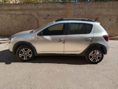 Dacia Sendro techroud 2019 7eba jedida 72000 km