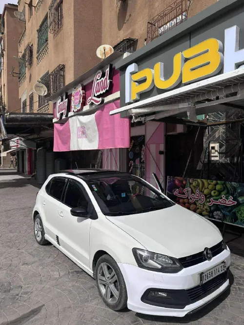 Volkswagen Polo 2014 R-line