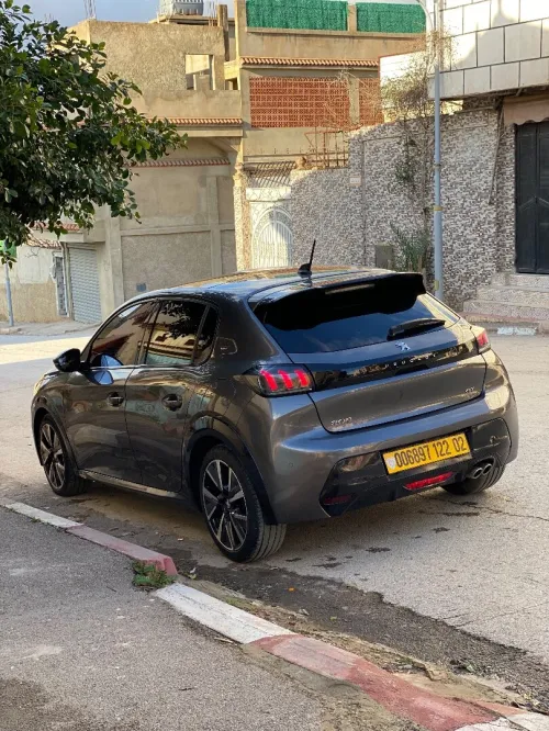 Peugeot 208 2022 GT Line