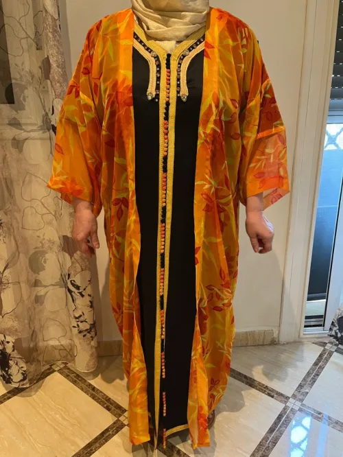 Vends 3 robes.