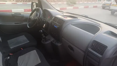 Peugeot EXPERT 2013
