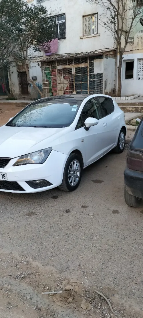 Seat Ibiza 2012 Fully +Toit ouvrant