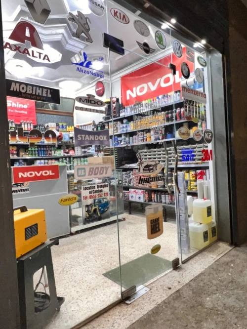 Peinture auto industrielle et detaillig