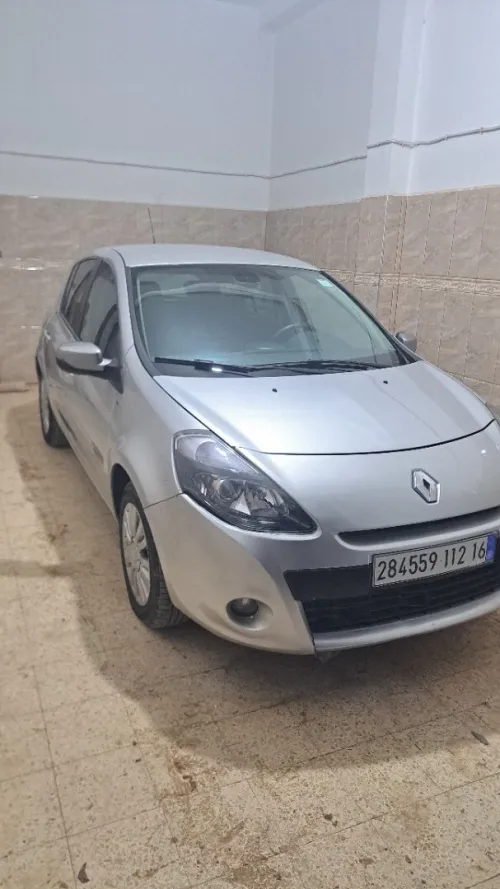 Renault Clio 3 2012 Night and Day