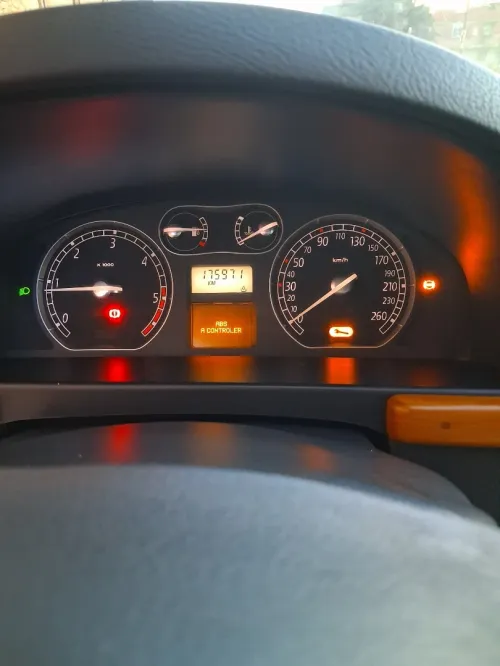 Renault Laguna 2 2001 initial