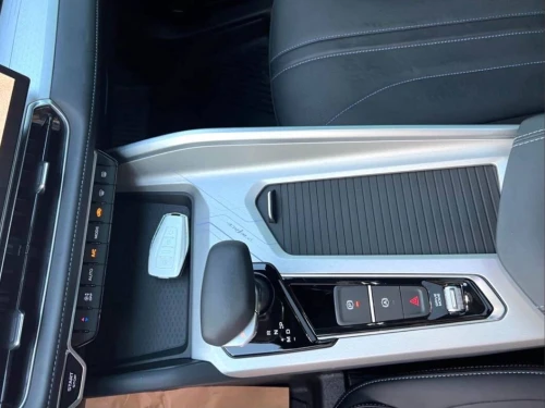 Geely Preface 2025 