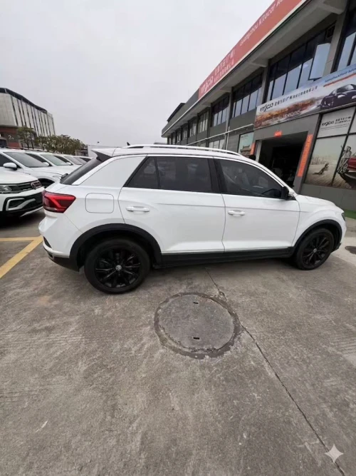 Volkswagen T-Roc 2024 