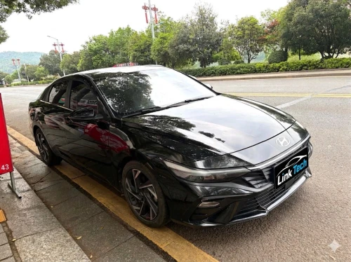 Hyundai Elantra 2024 