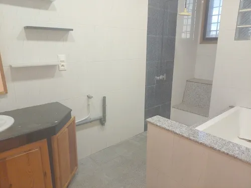 Location Appartement Niveau de villa F5 Alger Draria