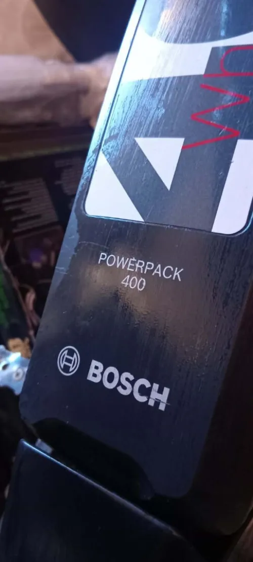 Velo eléctrique moteur bosh batterie 400 machi 4700km