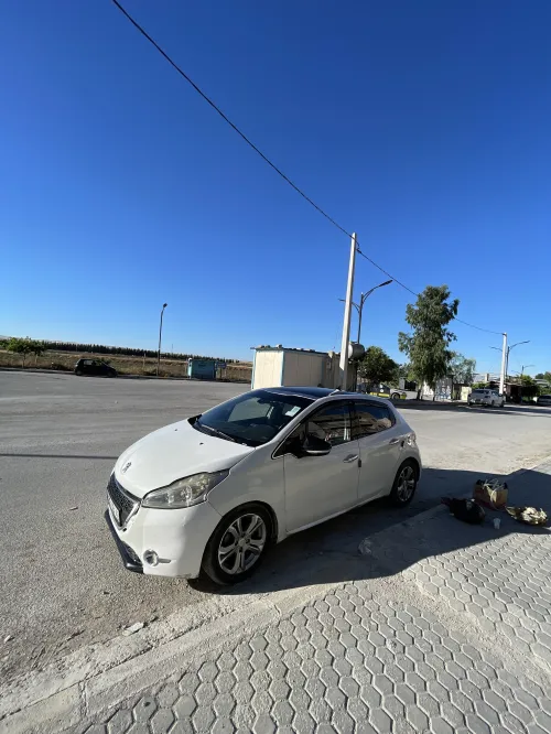 Peugeot 208 2013 Allure